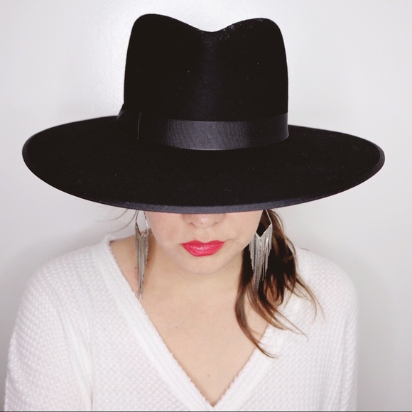 Hi, I'm Adiel! | @rosegoldlining on Instagram - Picture 6 of 8